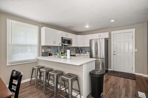 Fridge, microwave, oven, stovetop - Comfy & Modern Home Near Downtown Spokane! (Spokane)