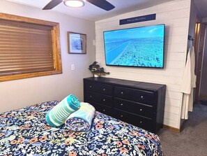 2 bedrooms, iron/ironing board, free WiFi, bed sheets