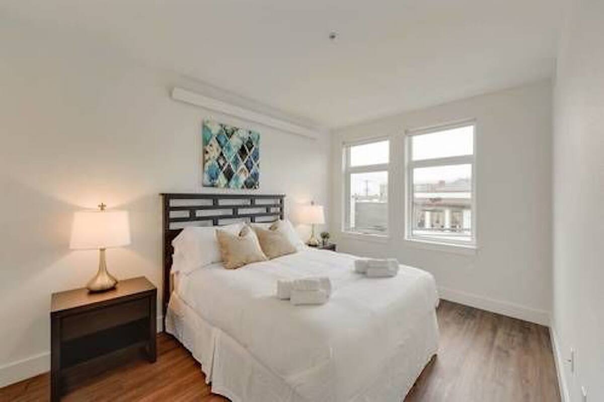 Signature Apartment, 2 Bedrooms, Non Smoking, Kitchen | 2 bedrooms, iron/ironing board, free cribs/infant beds, free WiFi