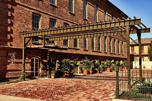 Exterior - Hotel Peter and Paul, an Ash Hotel (New Orleans)