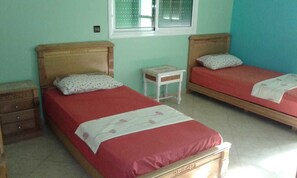 公寓, 2 间卧室, 无烟房 | 2 多间卧室、熨斗/熨衣板、免费 WiFi、床单