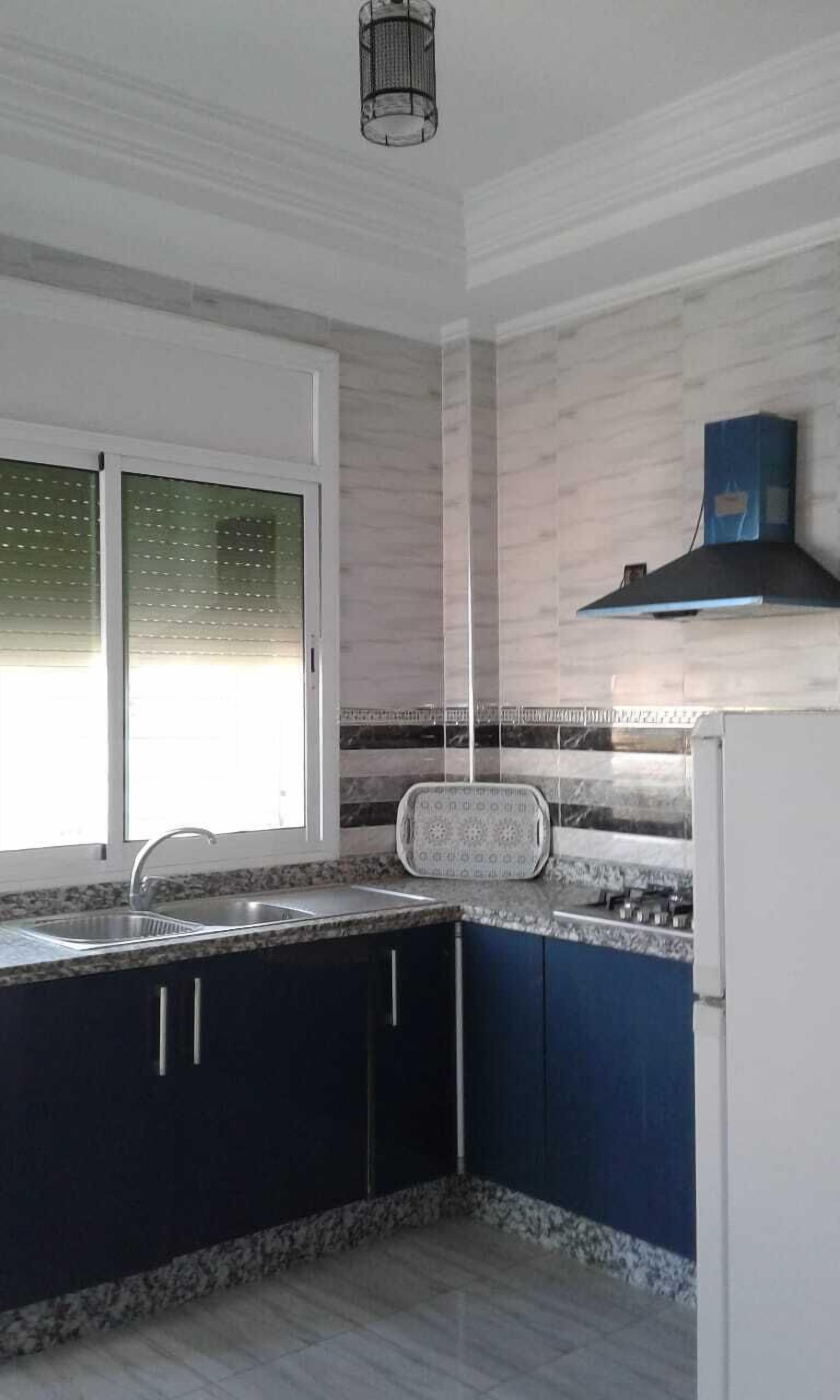 شقة - غرفتا نوم - لغير المدخنين | مطبخ صغير خاص | ثلاجة، ميكروويف، موقد طهي مسطح، غلّاية كهربائية