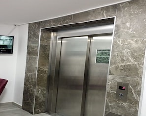 Elevator