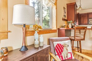 Interior - Luxury Condo in Leavenworth - Walk to Everything (Leavenworth,)