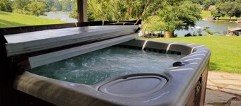 7BR lakefront hjem på offentlig side - perfekt for underholdende og store familier