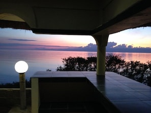 Bar (on property) - Cabilao Sunset Dive and Beach Resort (Loon)