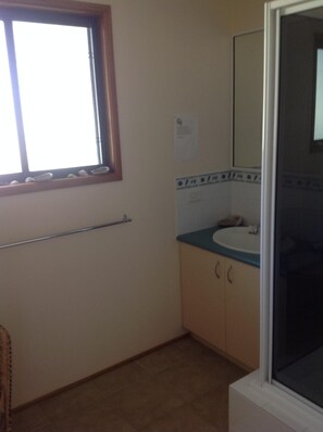 Interior - Cosy Beachside Cottage (Venus Bay)