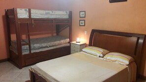 3 quartos, acesso à internet, acesso para cadeiras de rodas