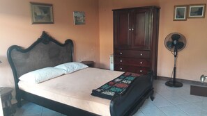 3 quartos, acesso à internet, acesso para cadeiras de rodas