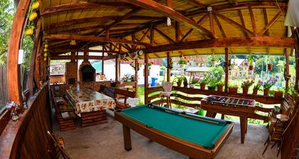 Mountain Home - In the middle of the Nature