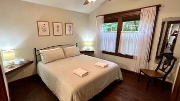 4 Schlafzimmer, BĂŒgeleisen/BĂŒgelbrett, Reisekinderbett, kostenloses WLAN