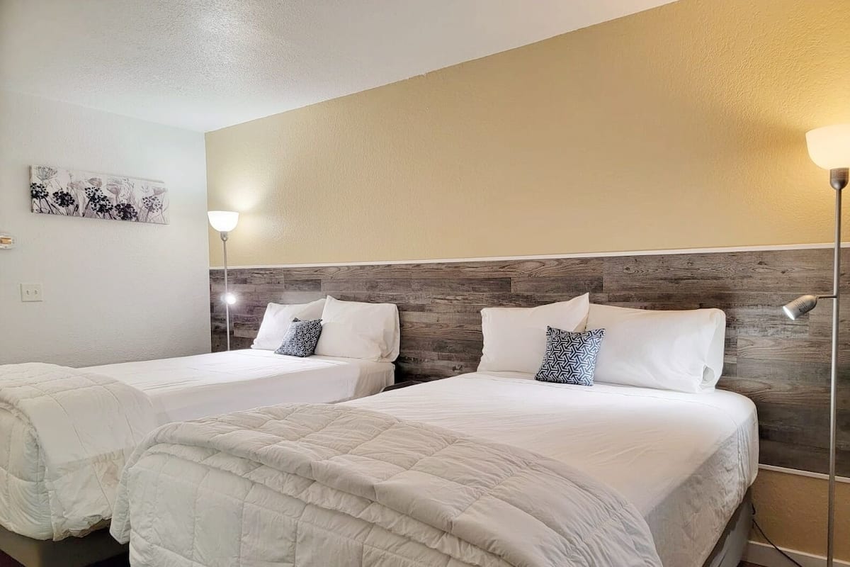 Standard Double Room, 2 Double Beds, Non Smoking | Desk, blackout curtains, iron/ironing board, free WiFi
