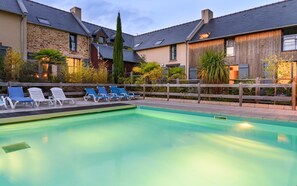 Pool - Appart Charmant, Kitchenette | Wi-Fi Disponible (Cancale)