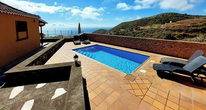 Casa Rural Lina, idéal pour profiter de la plage de Nogales ou Cubo de La Gal