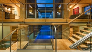 屋内プール、温水プール