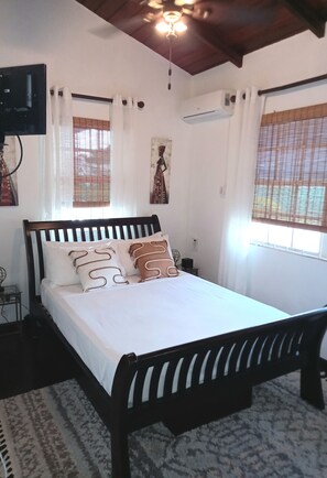 3 chambres, coffres-forts dans les chambres, fer et planche à repasser