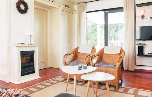 2 bedroom amazing home in Beerze