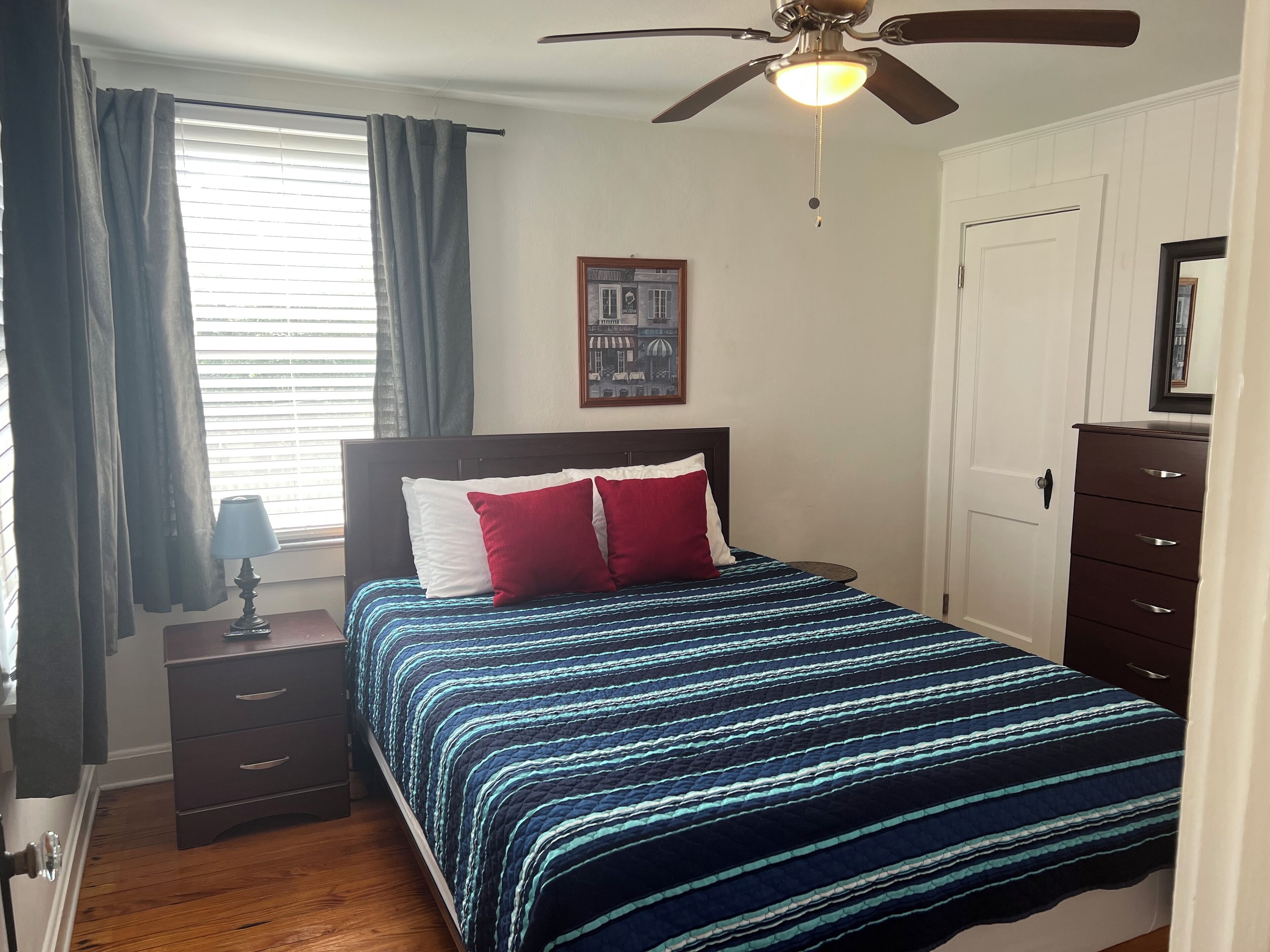 1 bedroom, iron/ironing board, WiFi (free), bed sheets