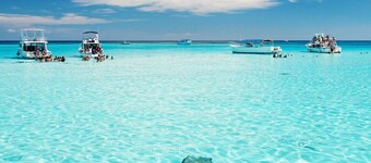 PRIVÉ ZWEMBAD NU CAGED! Specials! BYO Boat! Zout Water Thuis met Boat Ramp & Lif