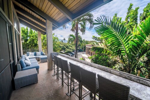 Beautiful Maui!  Amazing Ocean View vacation rental, Vehicle included