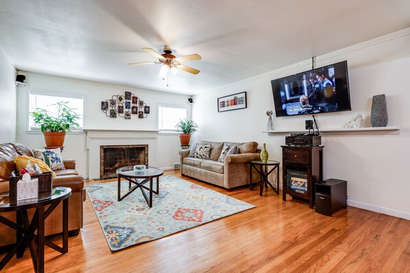 Smart TV, fireplace, video games, DVD player