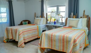 4 bedrooms, memory foam beds, in-room safe, desk - The ONLY house with POOL for rent in Spanish Wells! Five star service. (Spanish Wells)