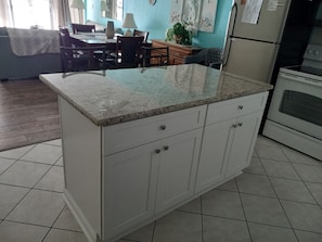 Dining - Oceanfront Condo @Watersedge Resort with indoor and outdoor hot tubs and pools (Murrells Inlet)