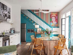 Dining - Casa Zoë: Bright Charleston Cottage Near King St. (Charleston)