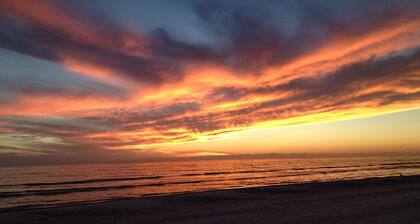 Siesta Key äänesti # 1 Beach Siesta Dunes 2 makuuhuoneen huoneisto Kaunis ranta Varaa nyt