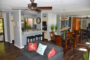 Smart TV - Vacation in Paradise at our charming condo by the best of everything Maui offers (Kihei)