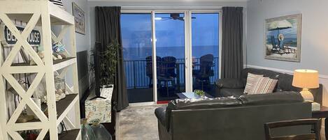 Téléviseur, lecteur de DVD, chaßne audio