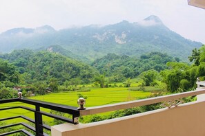 Balcony - Ba Be Legend Hotel (Ba Be)