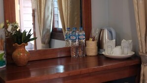 In-room safe, WiFi (free) - Paradise Riverview Resort (Khong District)