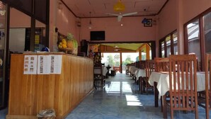 Dining - Paradise Riverview Resort (Khong District)