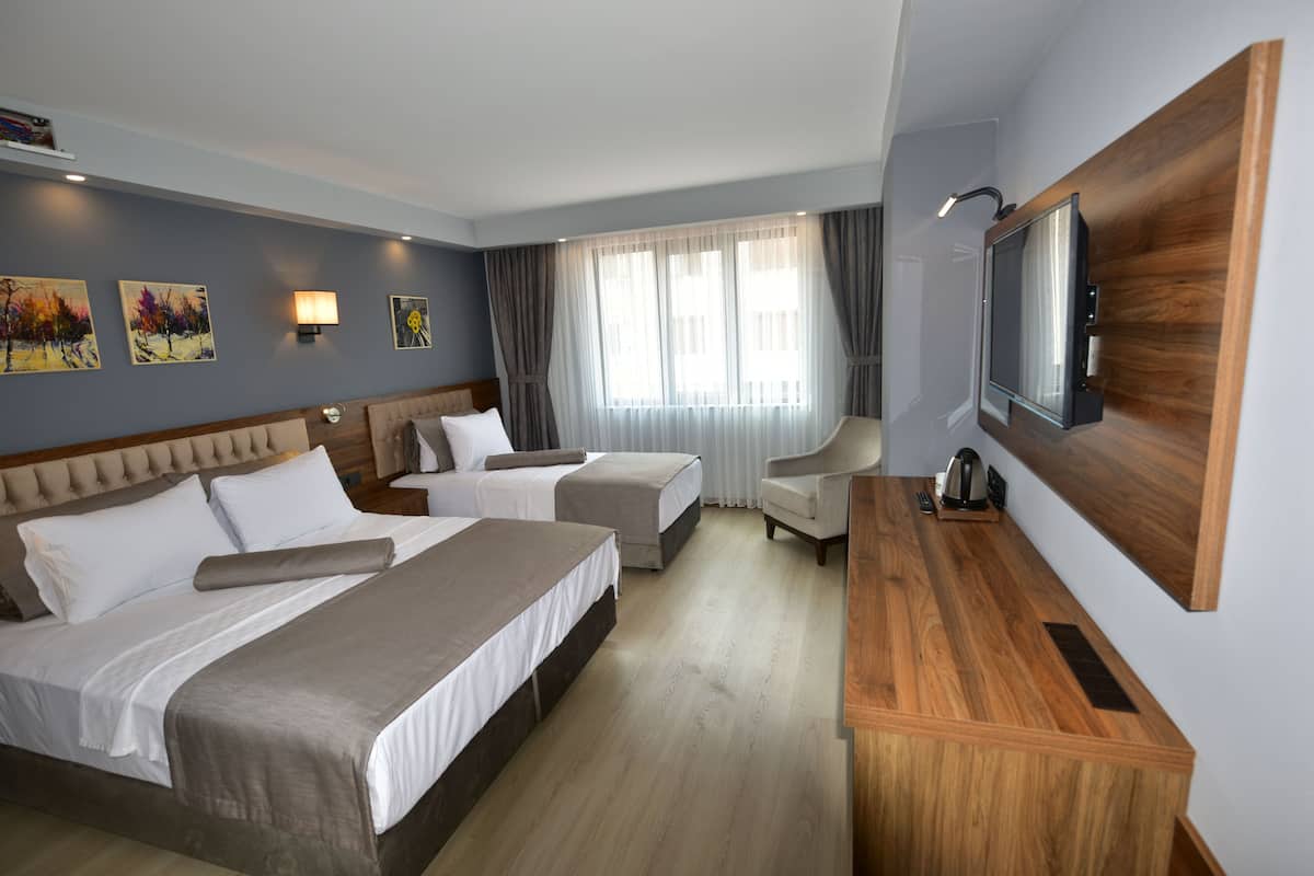 standard double or twin room | premium bedding, select comfort beds, minibar, in-room safe