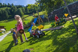 Children's play area - outdoor - Tobhartbauer (Dorfgastein)