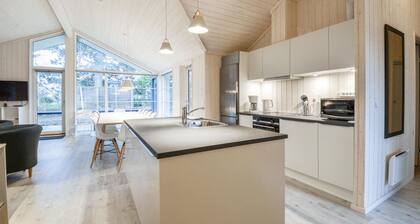 Amazing home in Ebeltoft with sauna