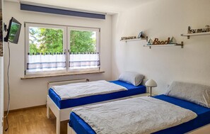 سرير سفر وواي فاي مجانًا