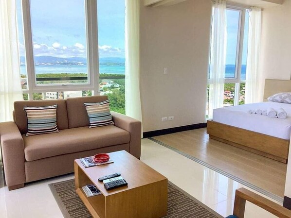 Economy Studio Suite, 1 Bedroom, Balcony, Ocean View