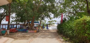 Utsikt mot strand/hav