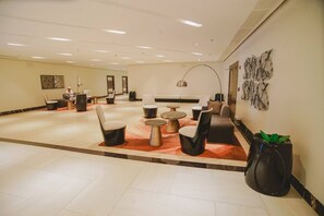 Lobby sitting area - Condo Apartment in Mactan Newtown (Lapu-Lapu)