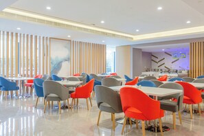 Dining - Holiday Inn Express Yaan City Center (Ya'an)