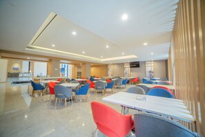 Dining - Holiday Inn Express Yaan City Center (Ya'an)