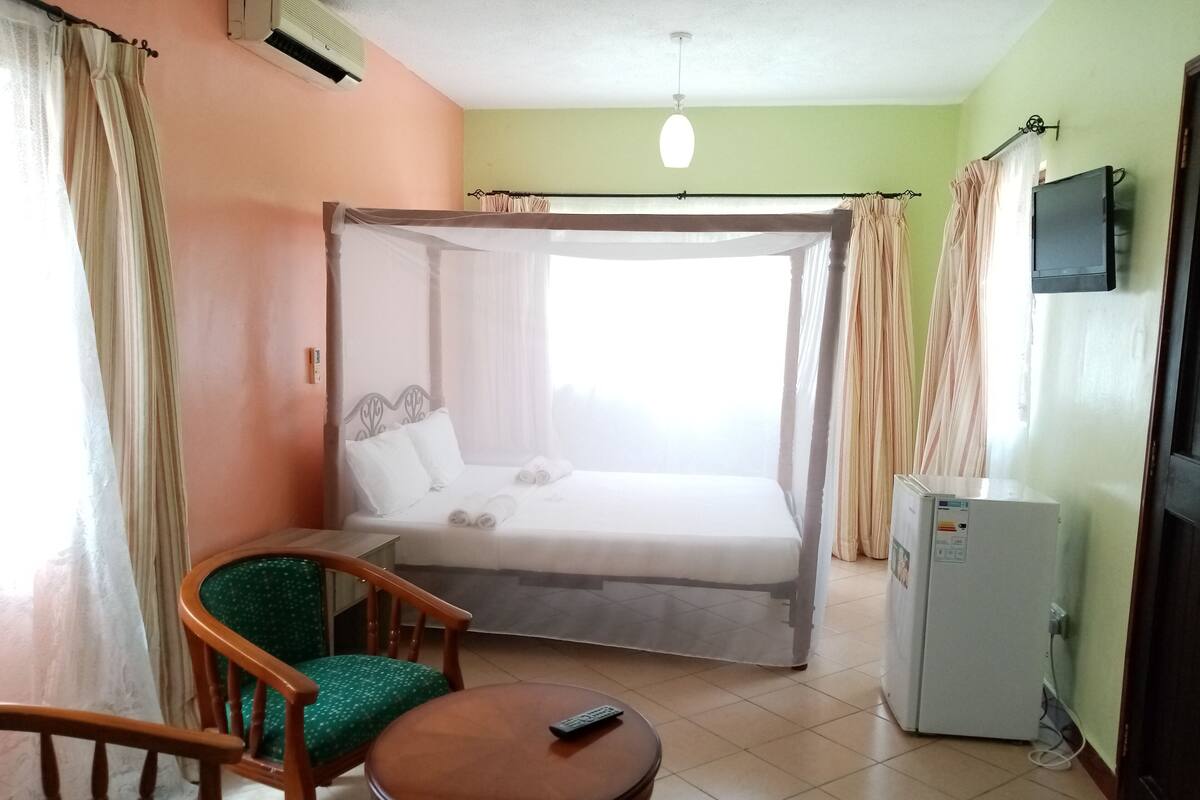 Wifi gratis y ropa de cama