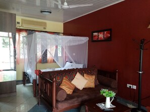 Studio (Self-catering ) | Wi-Fi gratuit, draps fournis