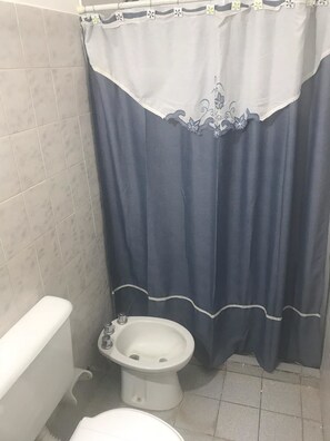 Economy House, 2 Bedrooms, Non Smoking, Private Bathroom | Private kitchen