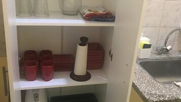 エコノミー ハウス 2 ベッドルーム 禁煙 専用バスルーム | 専用キッチン | 冷蔵庫、電子レンジ、オーブン、コンロ