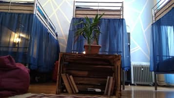 Dormitorio compartido Confort | Caja de seguridad en la habitación, wifi gratis y ropa de cama