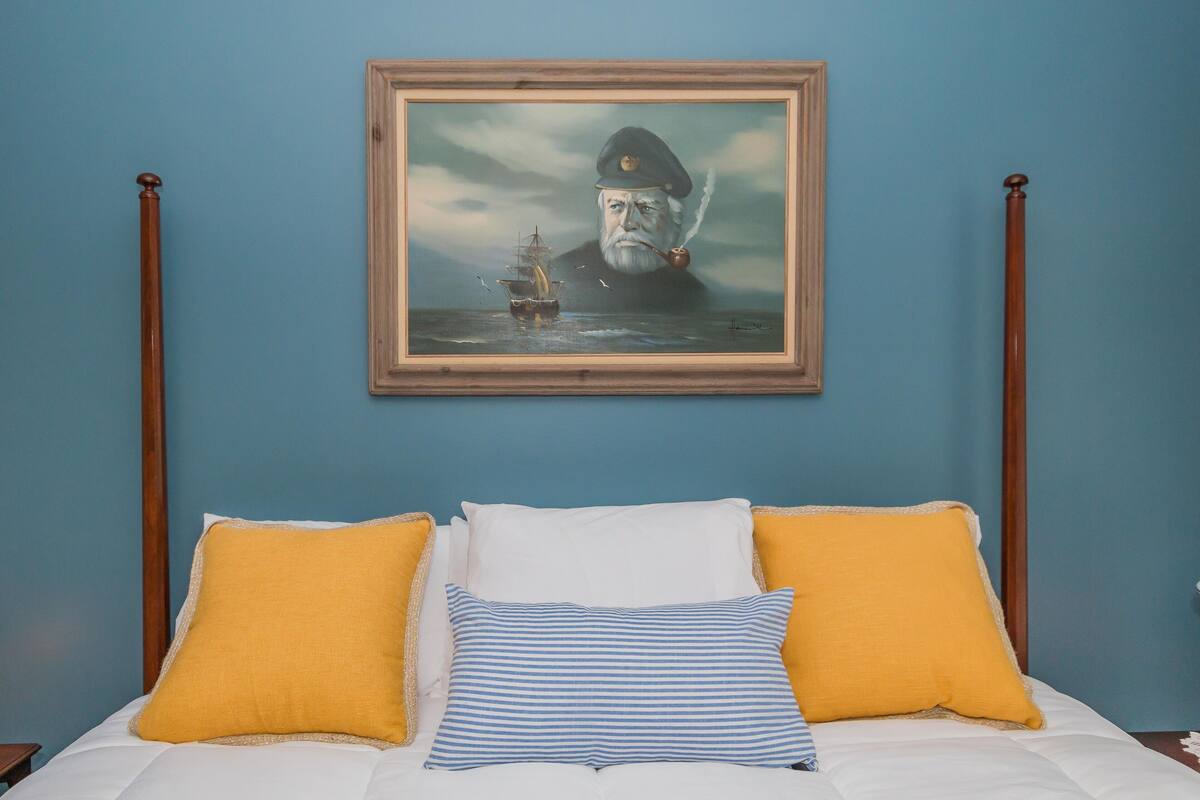 triple room (osborne) | iron/ironing board, free wifi, bed sheets