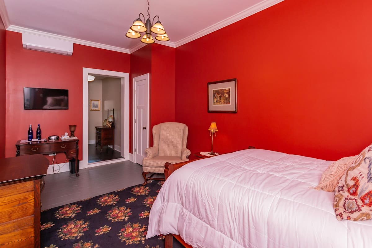 Room (Honeywell) | Iron/ironing board, free WiFi, bed sheets